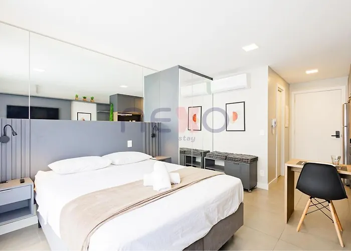 Apartamento Business De Alto Padrão No Go24 Com Piscina Porto Alegre